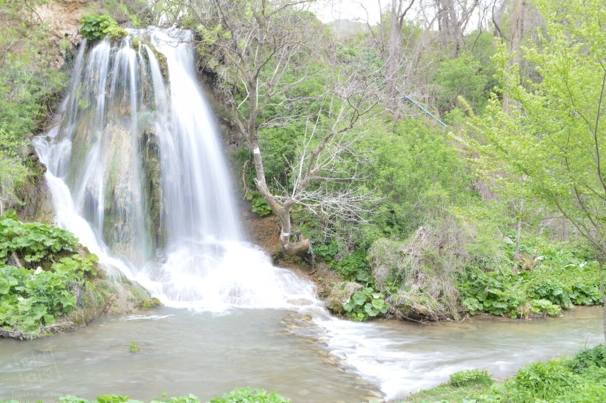 Водопад Боаза: Скритата водна магия в прегръдката на Преславската планина